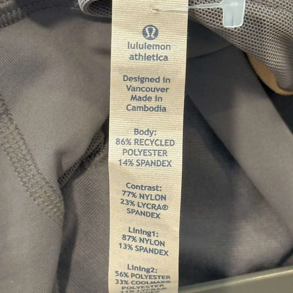 Lululemon Venus Tank Top NWT size 4